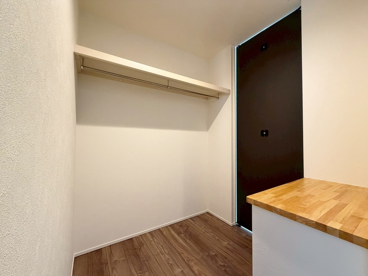 その他 家電やスーツケース、ストック品など何でも片付く嬉しい空間です。