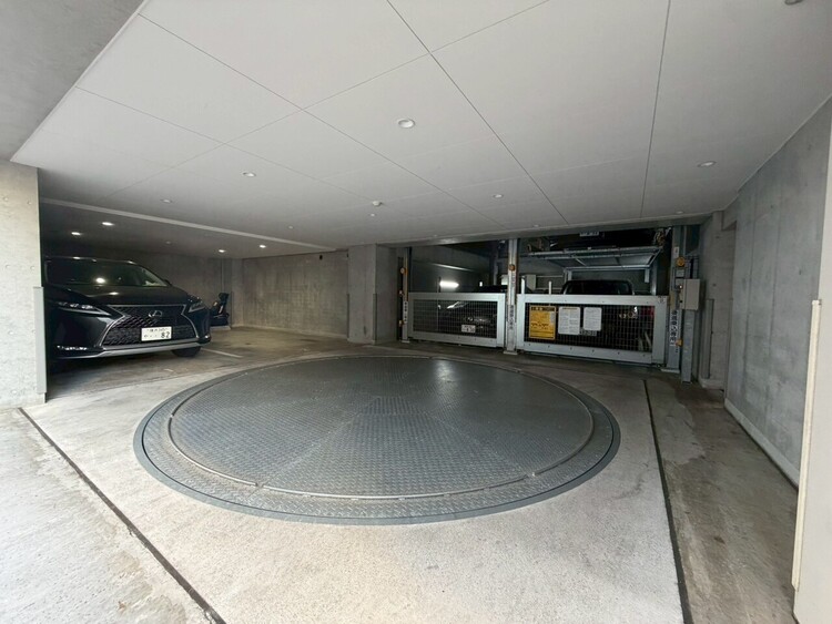 その他 駐車スペースが嬉しいですね。※空き状況は都度ご確認下さい。