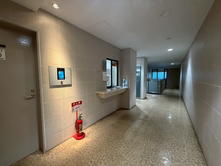 その他 館内は静寂な中が保たれており、管理が行き届いている印象を受けました。