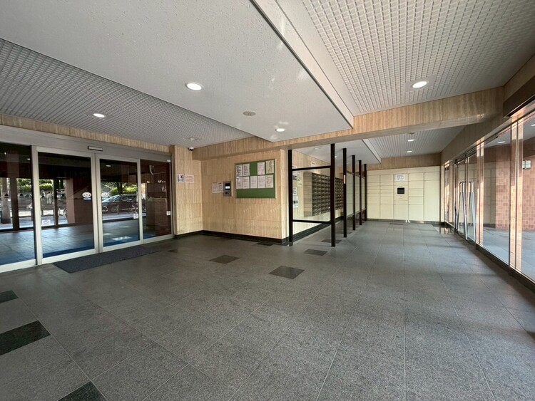 その他 館内は静寂な中が保たれており、管理が行き届いている印象を受けました。