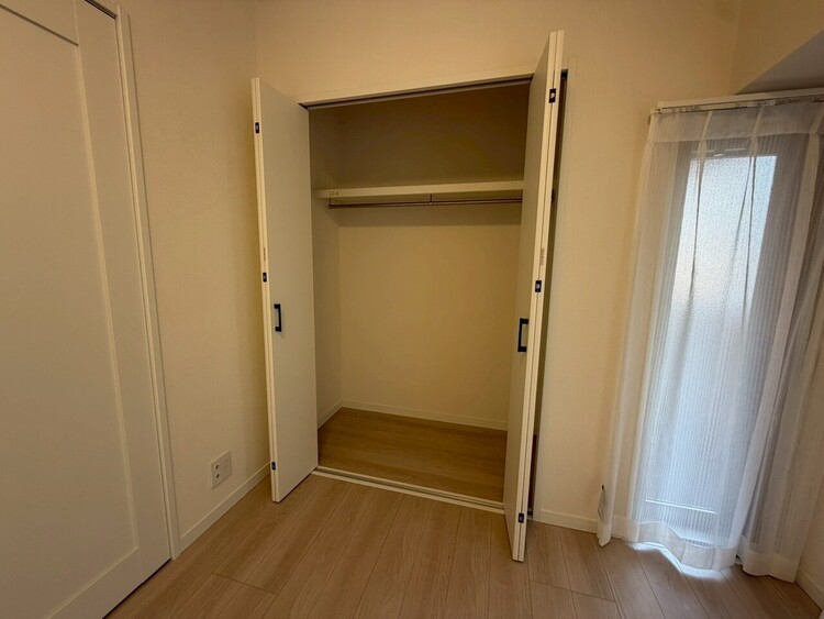 その他 収納スペースが付いていて、お部屋を広く使っていただけます。