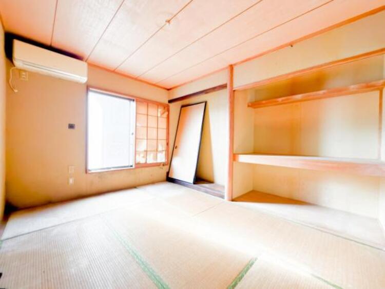 内装 自分の時間を充実させながら心豊かにできるプライベート空間！！穏やかな寛ぎを届ける仕様のゆとりある居室。個室のお部屋が欲しいという要望に応える設計で、過ごす時間が長くてもゆったり落ち着いて過ごせそう！！ 