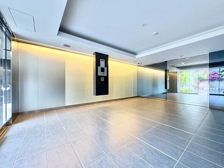 エントランス エントランスは、毎日の行き帰りで使う大事な空間です。