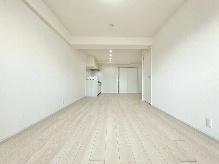 居間 飾り過ぎないシンプルな内装と偏り過ぎないデザインで統一しました。