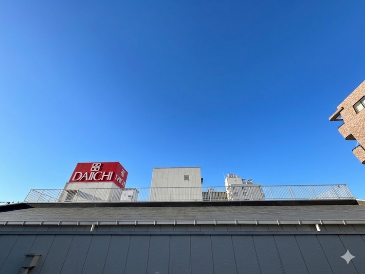 バルコニー 窓を開けると広がる青空。心をリフレッシュして日々を過ごしていきましょう。