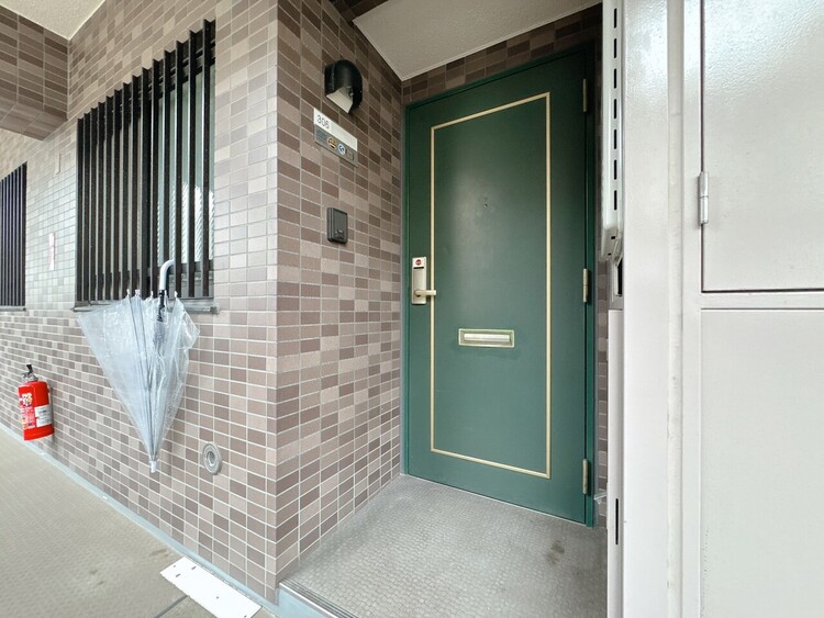 玄関 玄関を開ければ、そこは安らぎのご自宅。