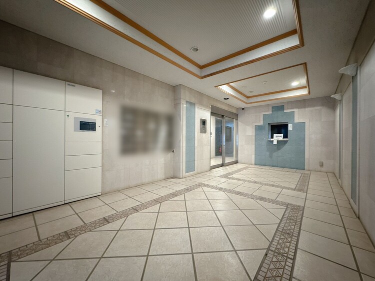 エントランス エントランス内部は、管理が行き届き清潔な共有スペースとなっています。