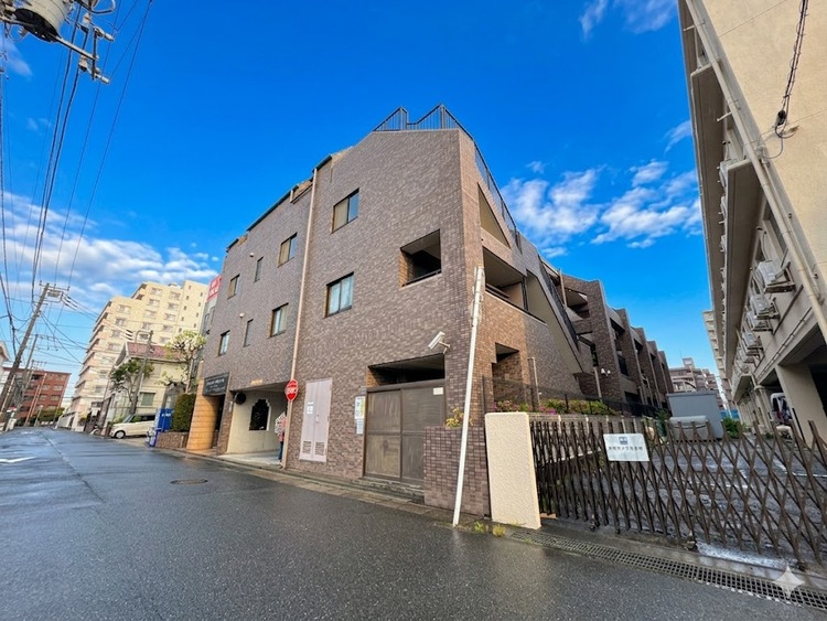 外観 現地に足をお運びいただいた際には、周辺散策などをお勧めいたします。