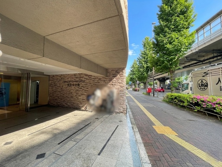 エントランス 外と内をつなぐエントランスは、まさに顔となる場所。