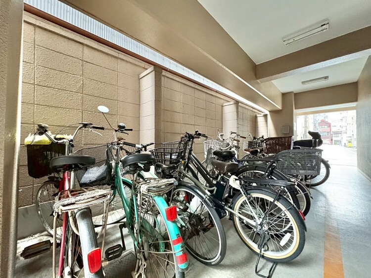 その他 きちんと整備された駐輪場。住む方の心遣いが感じられます。