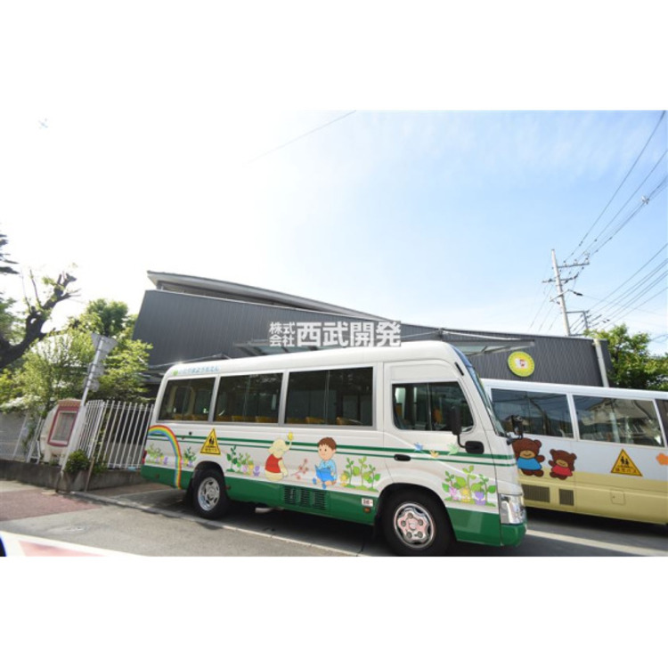 周辺 片山幼稚園(約650m)