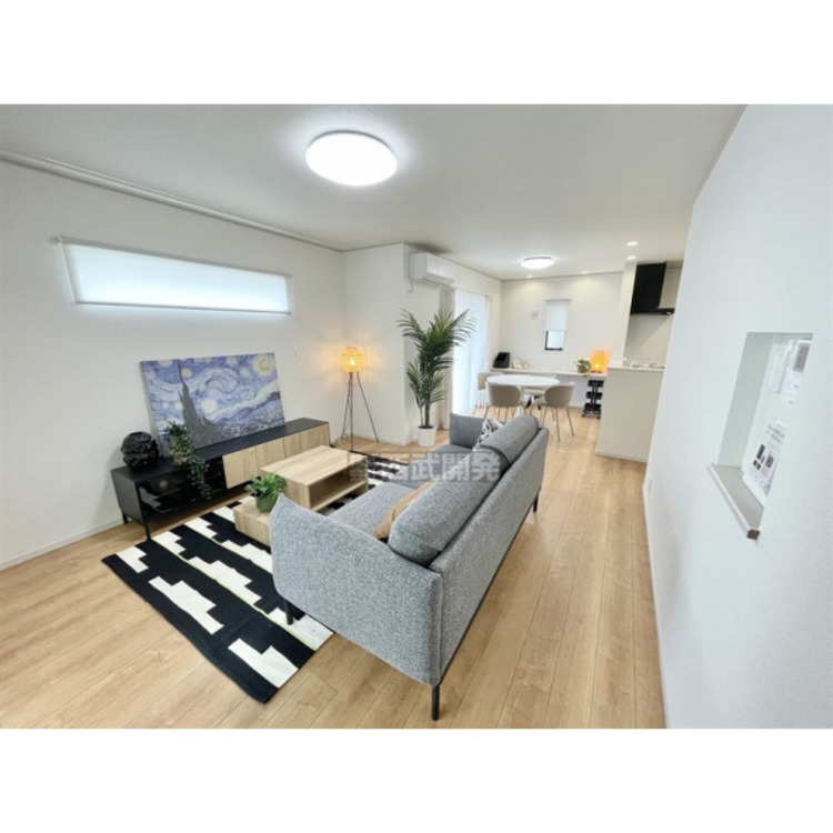 居間 LDK１７．６６帖