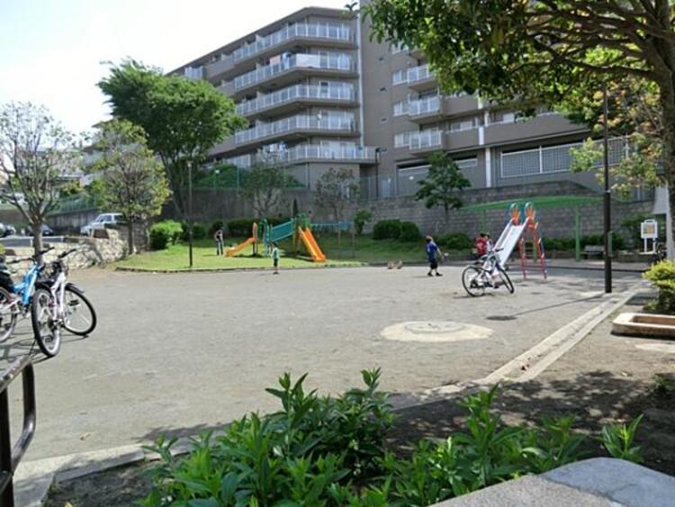 周辺 西寺尾第五公園　420ｍ