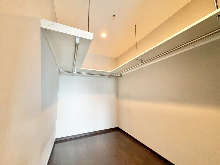 その他 収納スペースが付いていて、お部屋を広く使っていただけます。