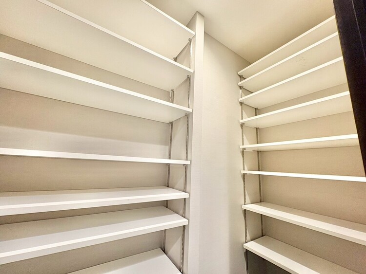 その他 家電やスーツケース、ストック品など何でも片付く嬉しい空間です。