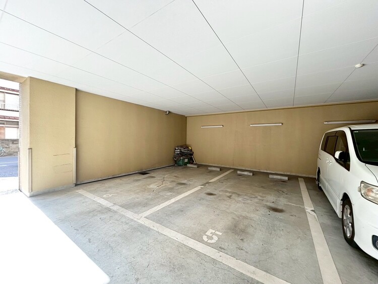 その他 駐車スペースが嬉しいですね。※空き状況は都度ご確認下さい。