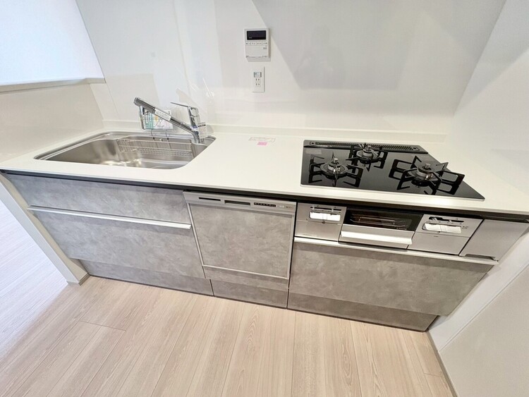 その他 使いやすくスタイリッシュなキッチン空間になっております。