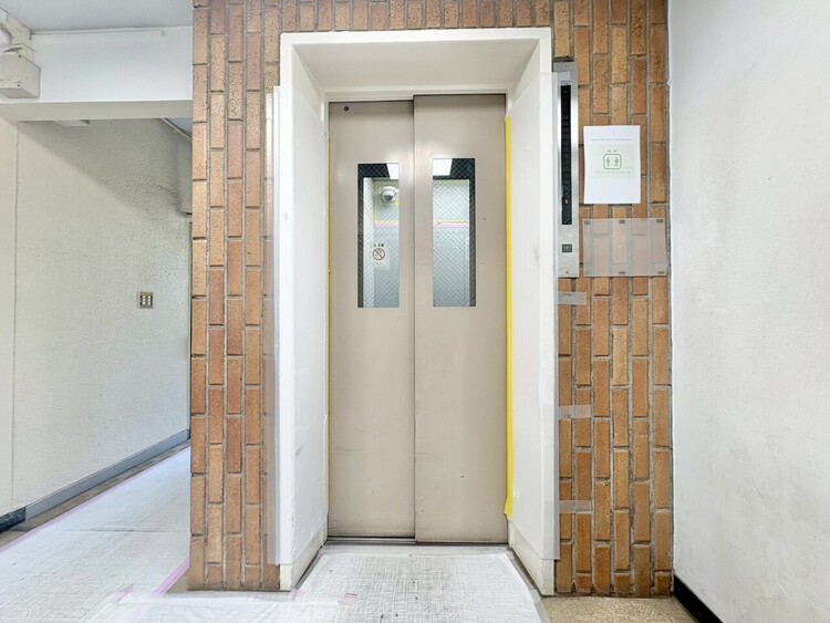 その他 エレベーター完備のため荷物が多くなっても安心。