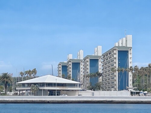 シーボニアマンションＣ棟の物件画像