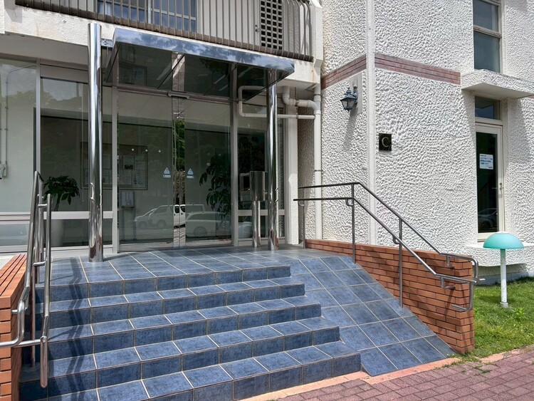 その他 上質感漂う玄関アプローチです。