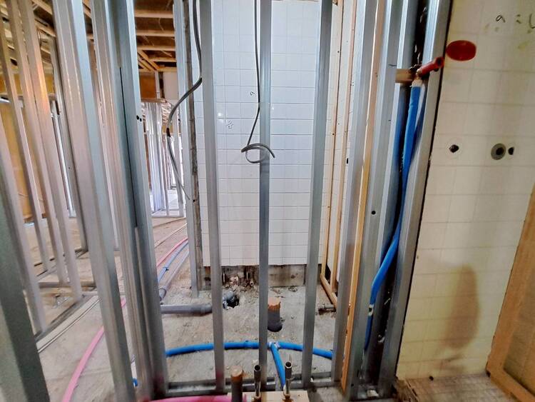 その他 清潔感を感じられる洗面化粧台。