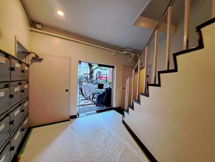 その他 館内は静寂な中が保たれており、管理が行き届いている印象を受けました。