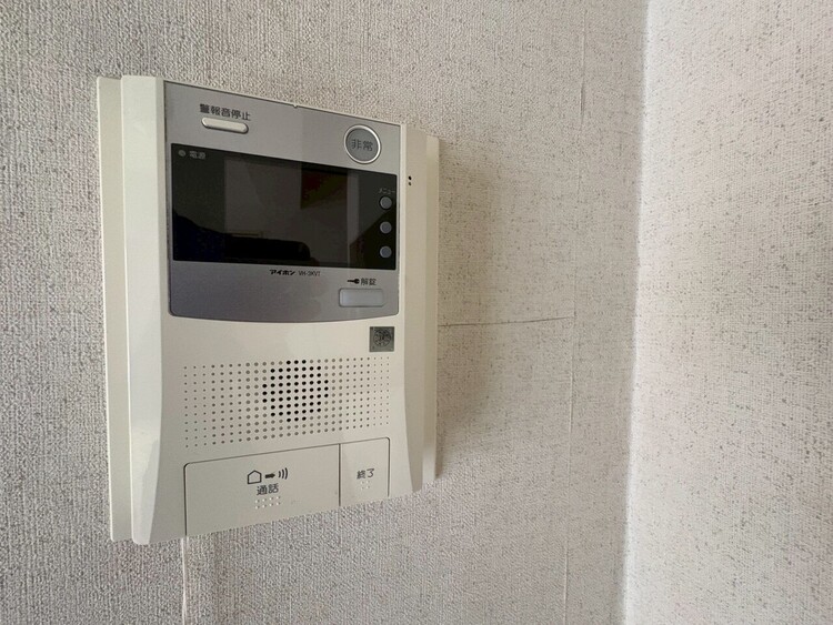 その他 誰が来てもわかる様にモニター付きインターホンを設置。