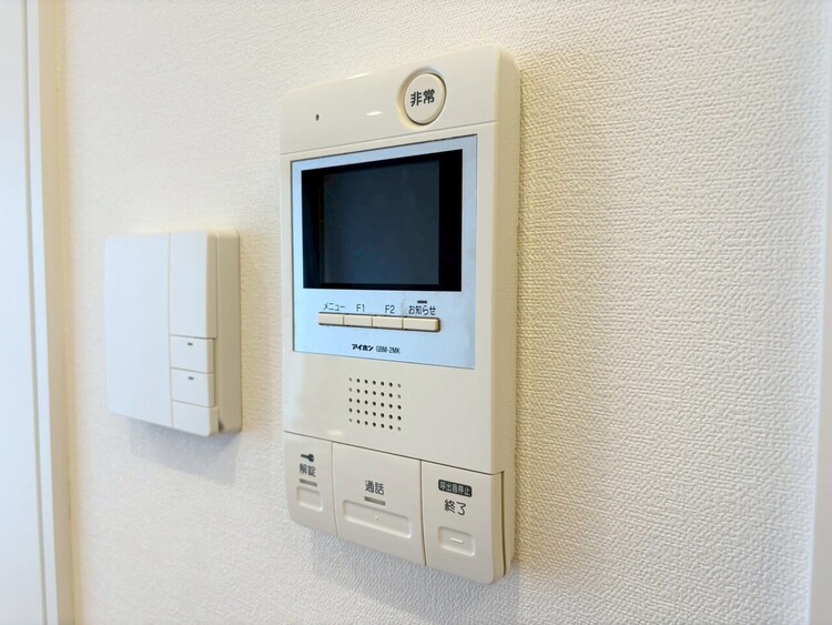 その他 誰が来てもわかる様にモニター付きインターホンを設置。