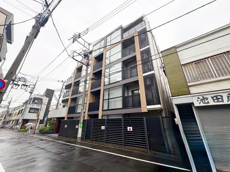 その他 飽きのこないシンプルモダンな外観です。