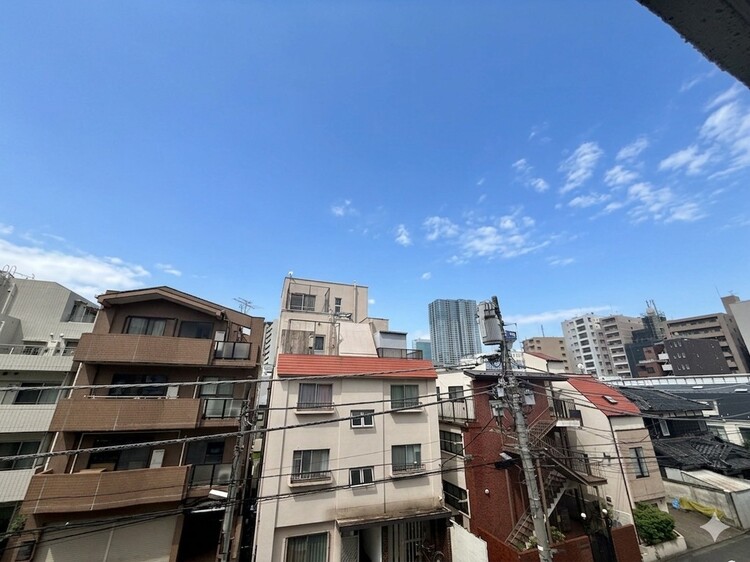 その他 眺望や窓からの景色が良いと、家で過ごす時間も快適です。