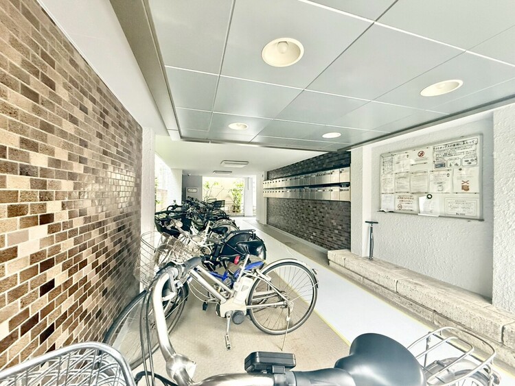 その他 館内は静寂な中が保たれており、管理が行き届いている印象を受けました。