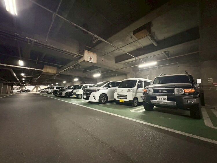 その他 駐車スペースが嬉しいですね。※空き状況は都度ご確認下さい。