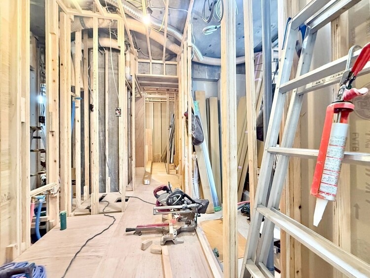 その他 十分な広さの脱衣所。