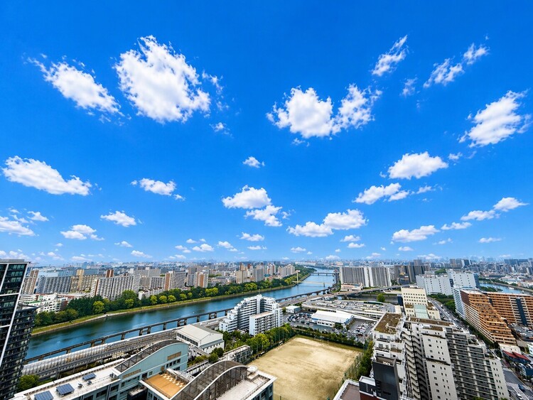 その他 眺望や窓からの景色が良いと、家で過ごす時間も快適です。