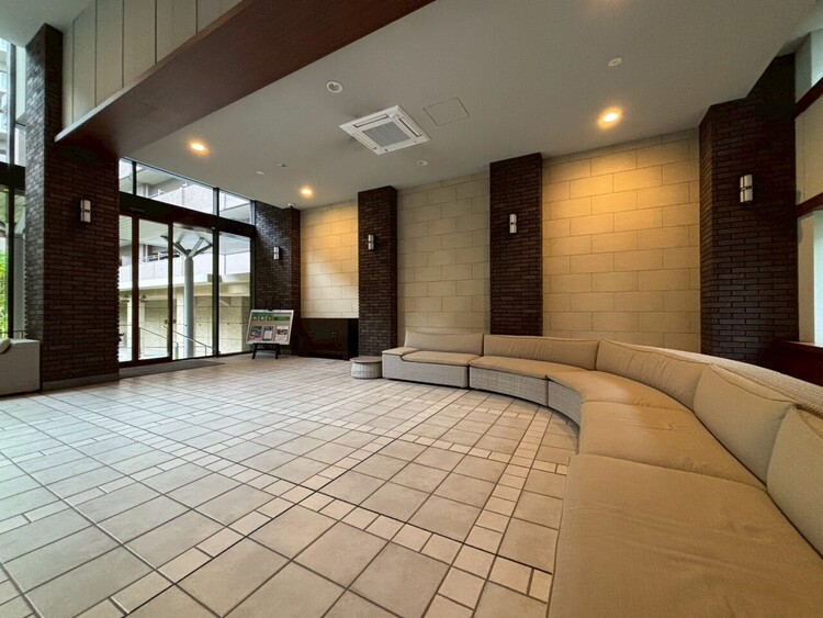 その他 館内は静寂な中が保たれており、管理が行き届いている印象を受けました。