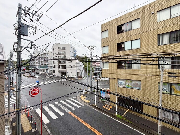 その他 眺望や窓からの景色が良いと、家で過ごす時間も快適です。