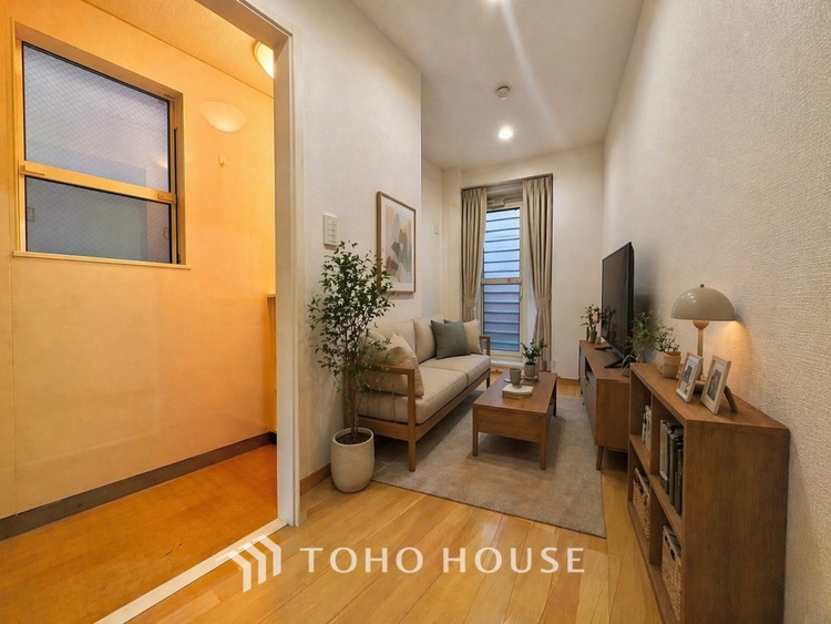 内装 ＊配置してある家具や小物はCGによるイメージ画像です。煌びやか愛おしい家族との団欒の時間をより一層幸せなものに感じさせる。輝かしい毎日が待っています。