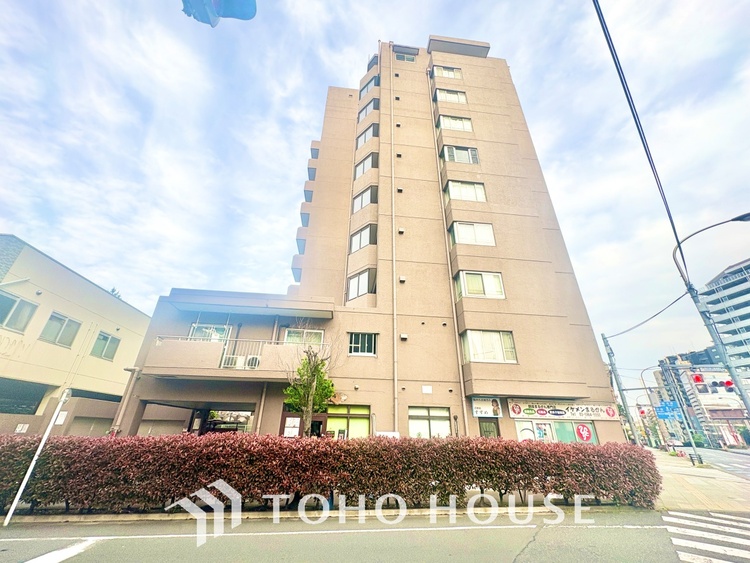 外観 【LIVING】◆扉を◆開くとこの景色。家族の”おかえり”の声が聞こえてきそう。