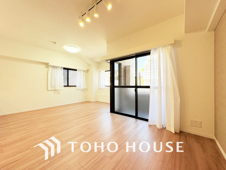 内装 ゆったりとくつろげる上質なリビングダイニング