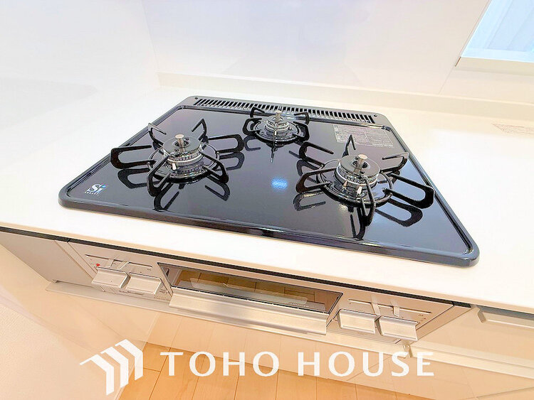 その他 3口ガスコンロで効率よくお料理できますね