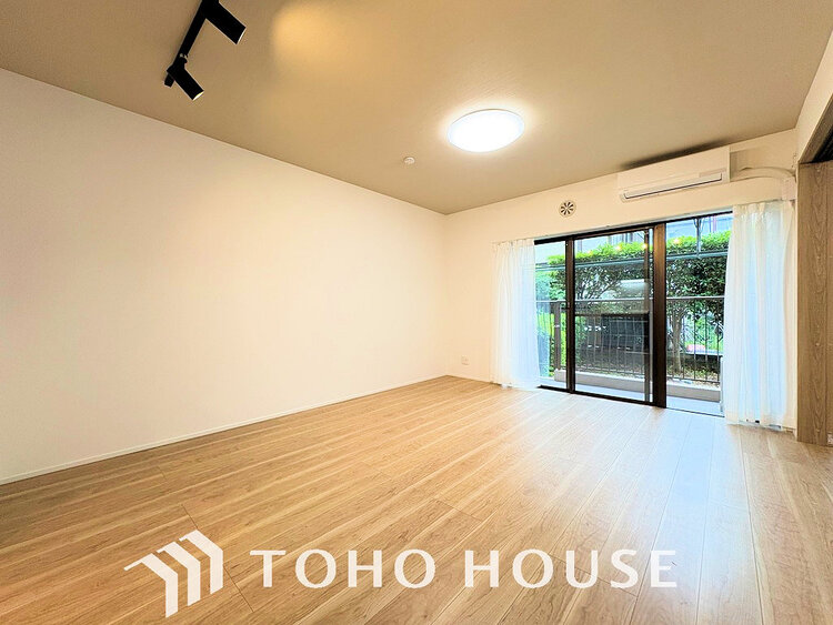 内装 ゆったりとくつろげる上質なリビングダイニング