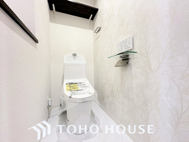 トイレ トイレには快適な温水洗浄便座付