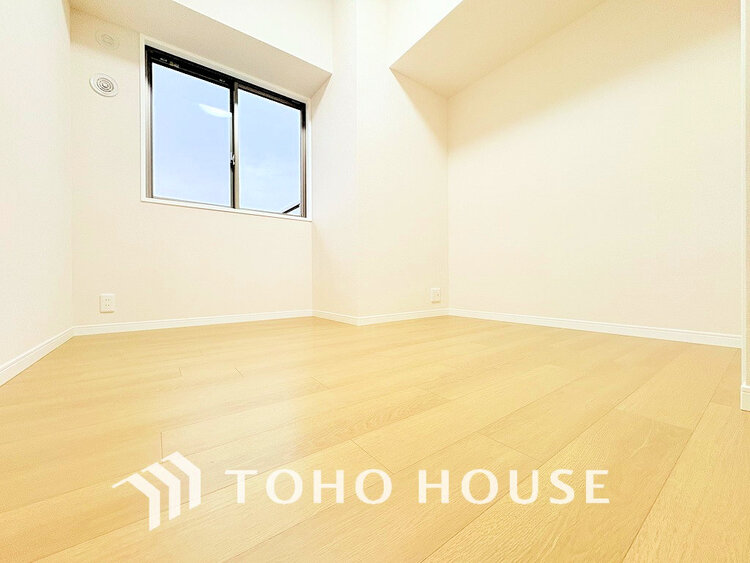 内装 シンプルですっきりとした室内は飽きのこない居心地の良い雰囲気