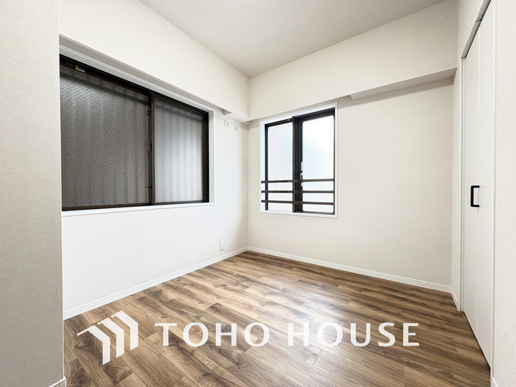 内装 1日の疲れを癒し、心地よく寛げるようゆったりとした広さをしています