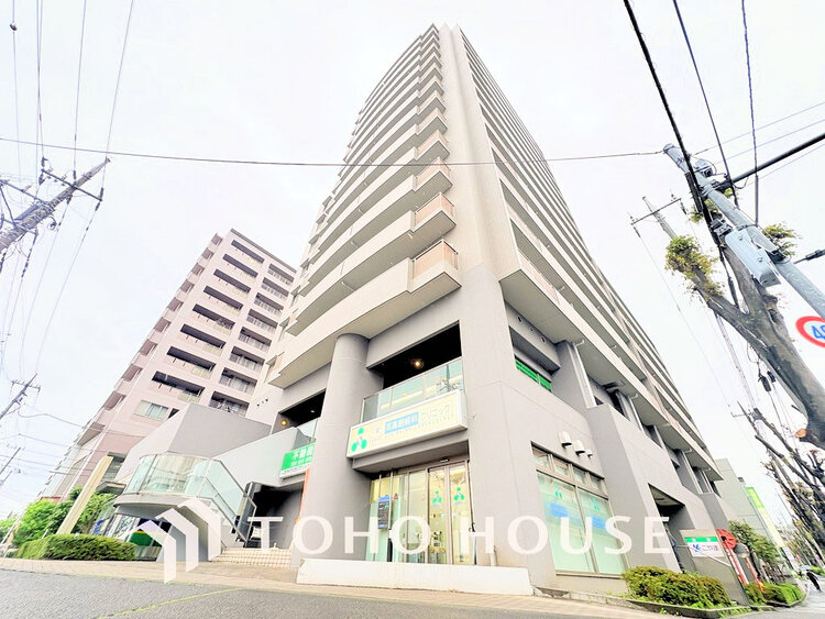 外観 〜「稲城」駅徒歩1分、新規リフォーム済マンション〜8階部分の南西角部屋〜陽当り・通風良好〜