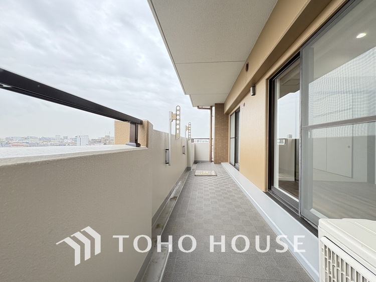 バルコニー 陽当たり良好なバルコニー