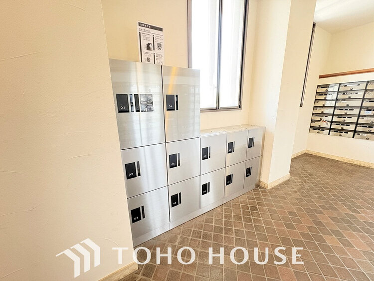 その他 便利な宅配ボックスで、不在時の荷物の受け取りも安心