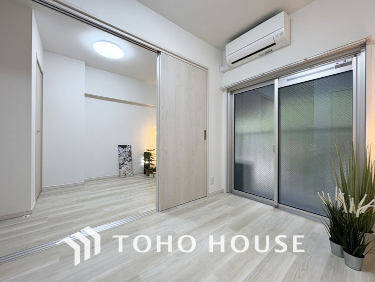 内装 1日の疲れを癒し、心地よく寛げるようゆったりとした広さをしています