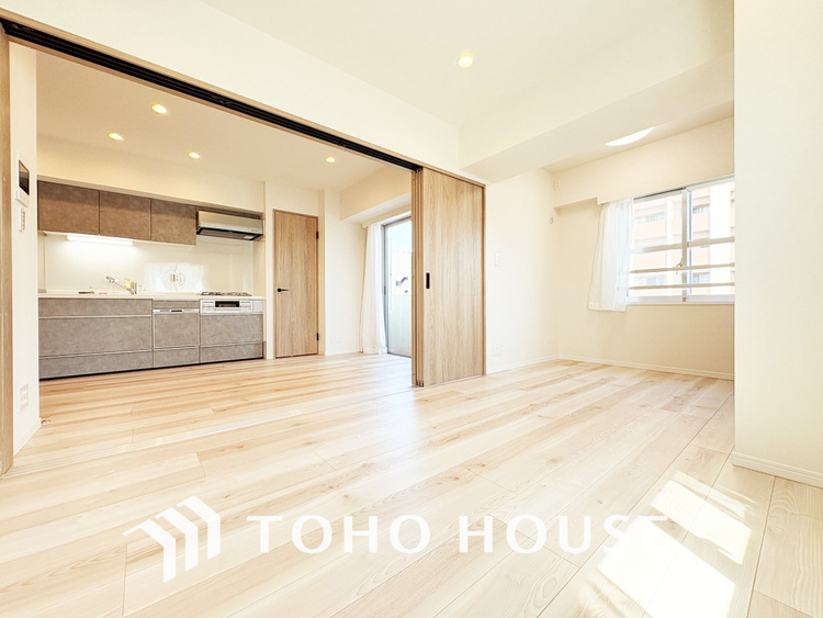 内装 1日の疲れを癒し、心地よく寛げるようゆったりとした広さをしています