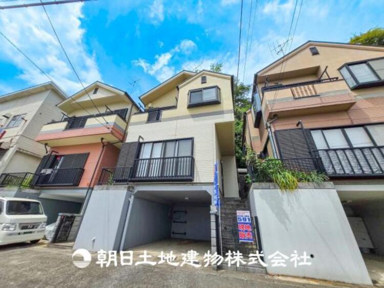外観 【外観写真】時間のゆとりと空間、暖かな陽光がもたらす光と風を独占してください。